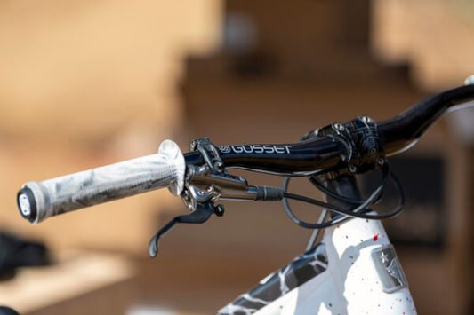 Gusset S2 Riser Handlebar 35.0 800mm 2 Rise Options